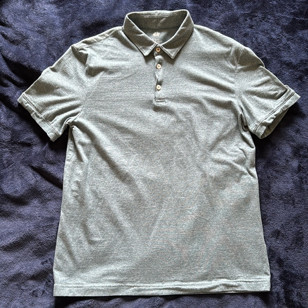 H&M short sleeve polo shirt